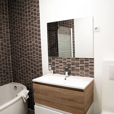 Bed and breakfast Les De - Parc Des Expositions Porte De Versailles